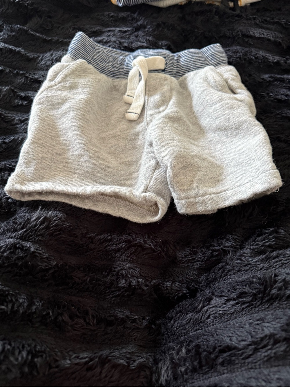 Boys 24 month / 2T Bundle 12 pieces - Picture 11 of 15
